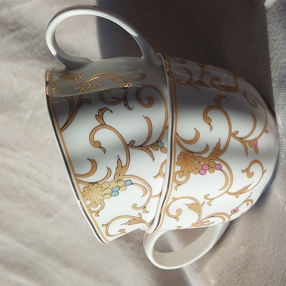 Grace's Teaware tea cups - Picture 1 of 16